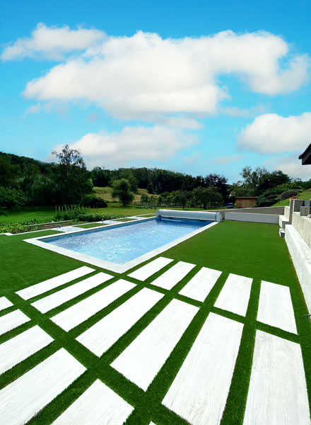 abords de piscine gzaon synthétique saccinto