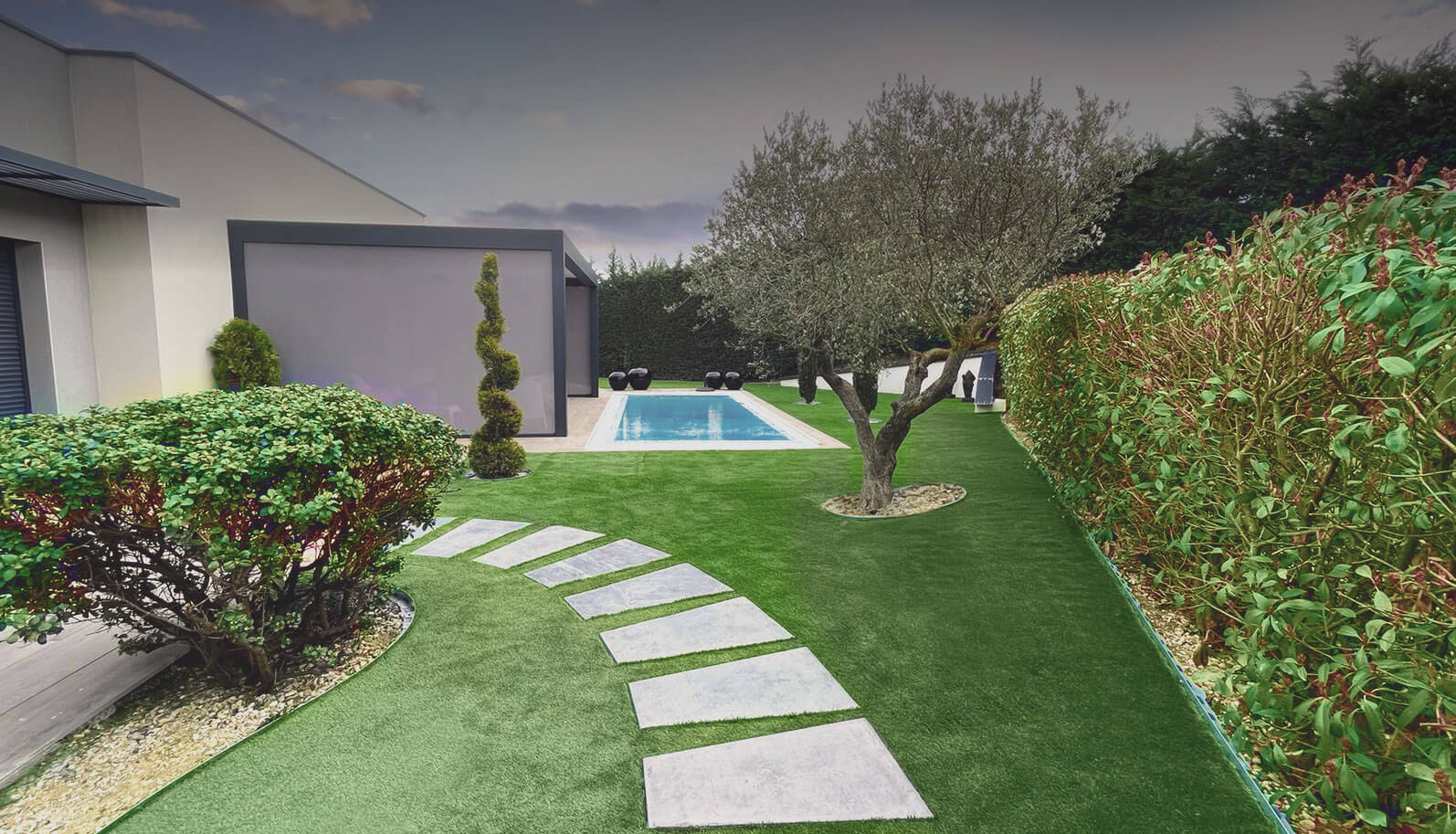 jardin et piscine gazon synthétique saccinto