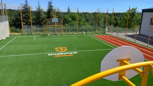 terrain sport gazon synthétique saccinto